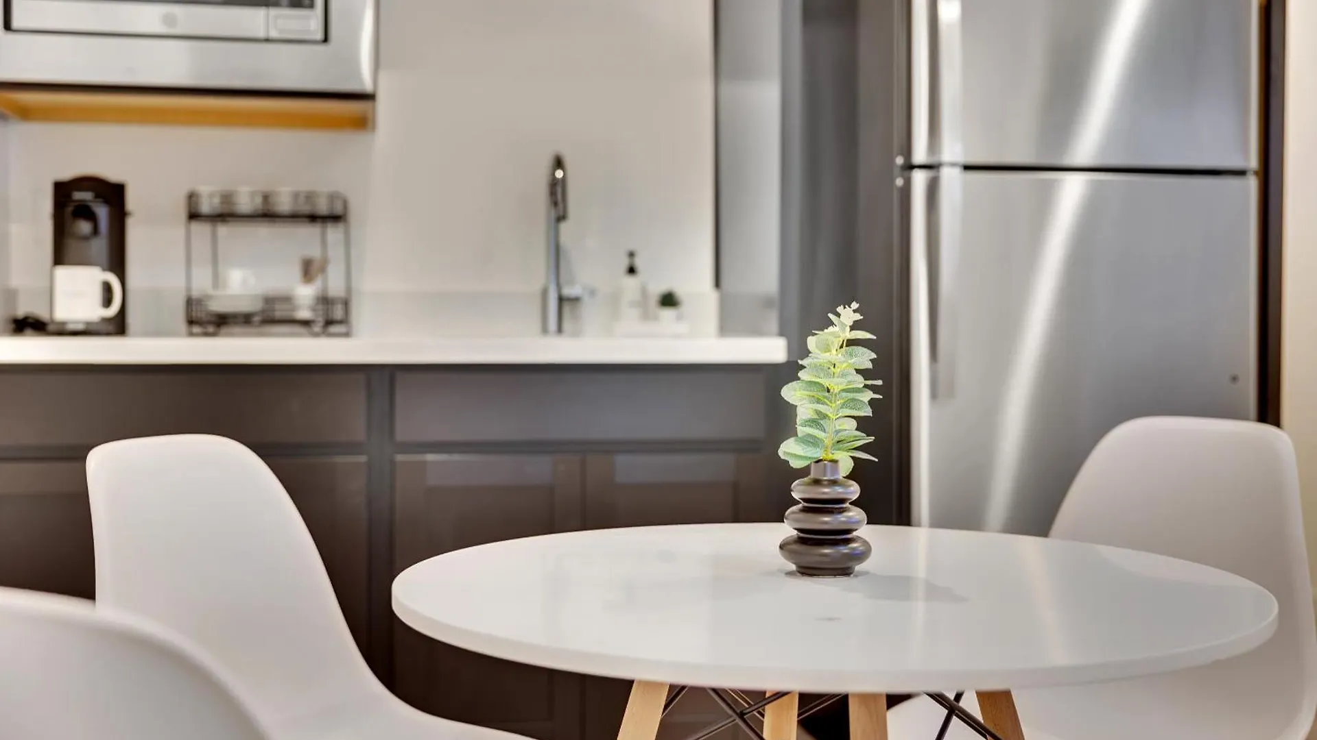 Дом отдыха Casa Niva A Contemporary Oasis In The Heart Of Лас-Вегас